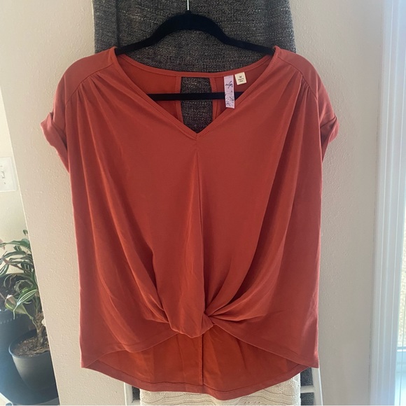 ALYA TOP - OFF WHITE